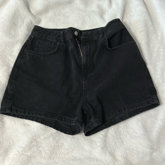 AsYou black jean shorts - Picture 1 of 6